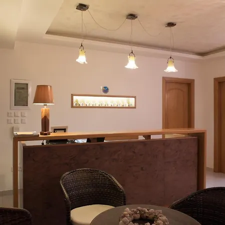 호텔 Xenios Zeus *