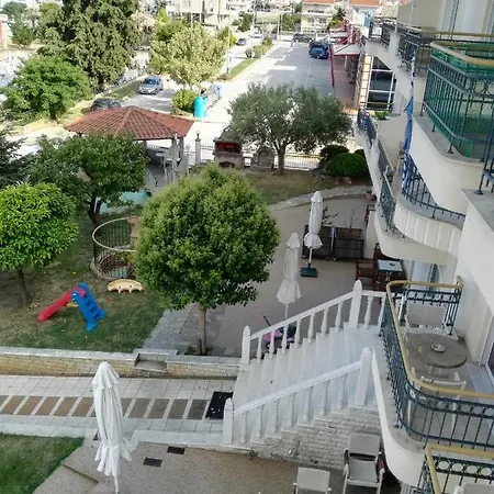Xenios Zeus Hotel *
