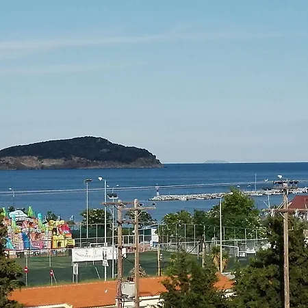 Xenios Zeus * Nea Iraklitsa