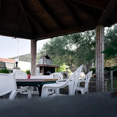 Xenios Zeus * Nea Iraklitsa