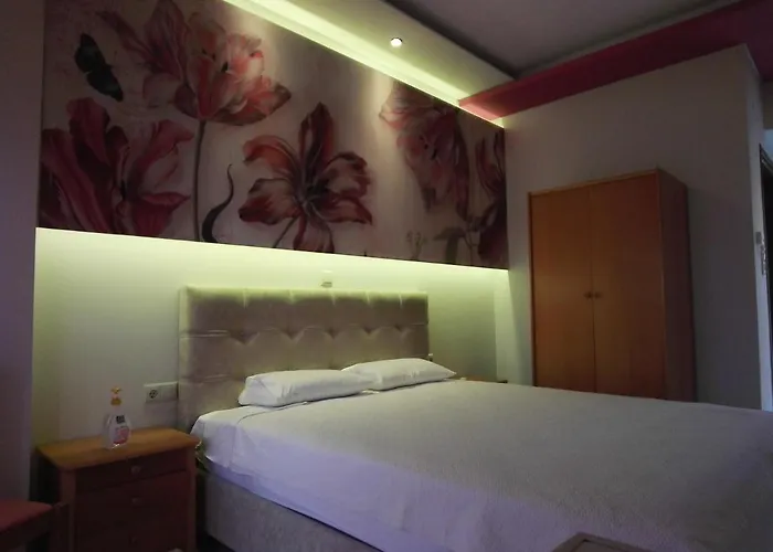 Xenios Zeus Nea Iraklitsa